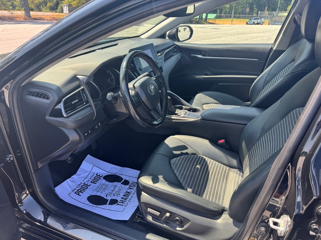 2022 Toyota Camry SE Nightshade - Photo 11