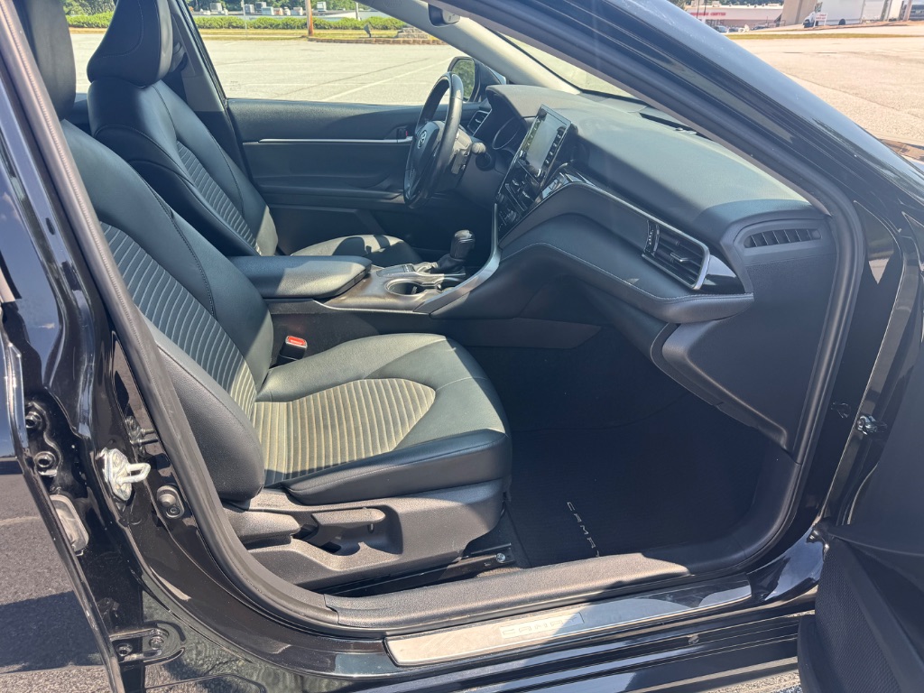 2022 Toyota Camry SE Nightshade - Photo 14