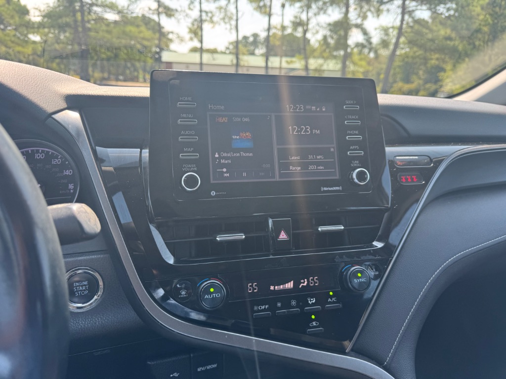 2022 Toyota Camry SE Nightshade - Photo 16