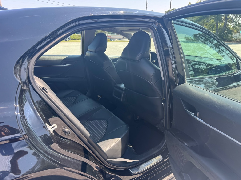 2022 Toyota Camry SE Nightshade - Photo 13